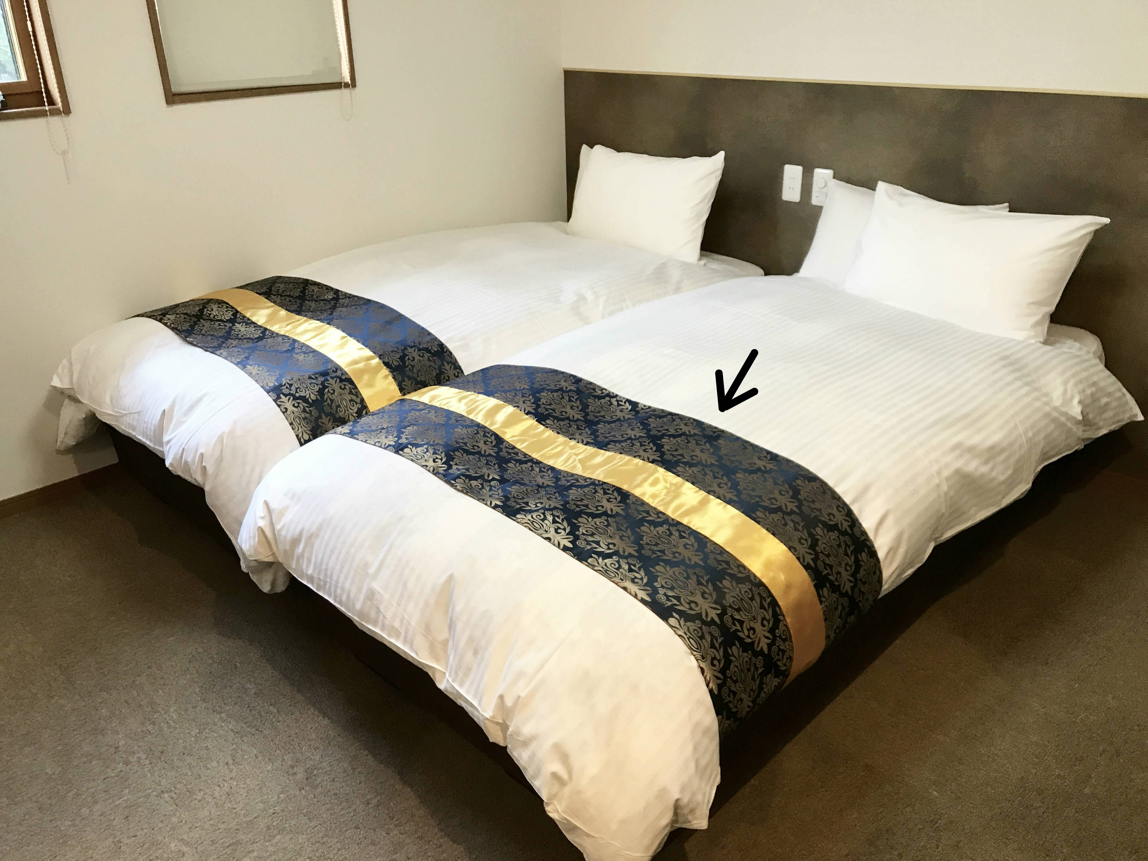 ベッドの帯は何のため 直島の宿泊施設 ホテルライトスタイル Hotel Wright Style